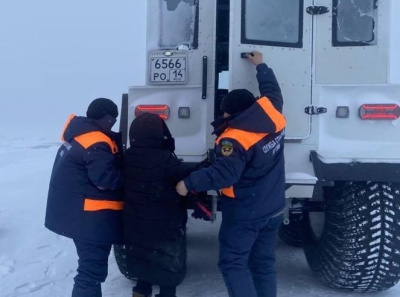 Спасатели Якутии 14 раз выезжали на помощь автомобилистам в январе / ЯСИА   