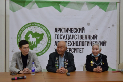 Отец Героя России Дмитрия Егорова рассказал студентам АГАТУ о героическом поступке своего сына / ЯСИА   