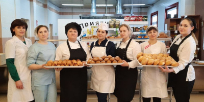 Айхальский комплекс питания отмечает свое пятилетие /    