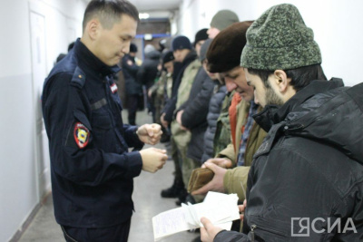 В Якутске проводят массовые проверки мигрантов / Николай Борисов Якутск Якутск Республика Саха (Якутия)