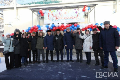 В Нижнем Бестяхе ввели два дома для детей-сирот / ЯСИА   