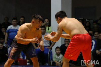 Более 400 борцов примут участие в турнире «Ханалас хапсагайа» в Якутске / Дьулустаан Сергеев Якутск Якутск Республика Саха (Якутия)