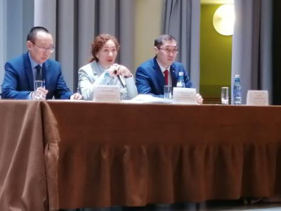 Правительственные группы работают в поселениях Мирнинского района /    