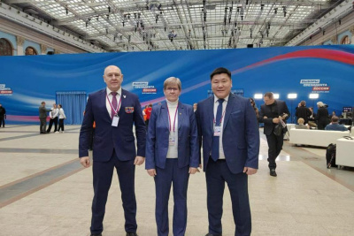 Доверенные лица Владимира Путина из Якутии встретились с лидером страны и передали предложения / ЯСИА   