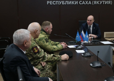 Бойцы, идя в атаку создают послевоенный мир /    