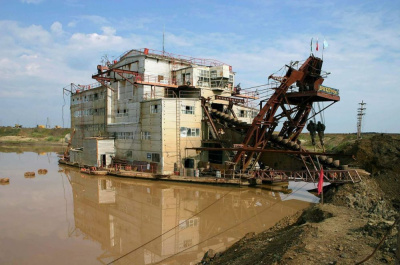 Ирелях – алмазная река: 65 лет прииску /    