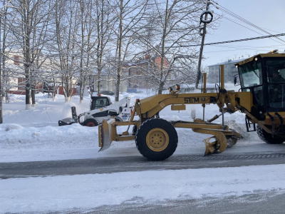Работа по зимнему содержанию дорог продолжается