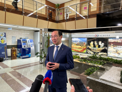 Айсен Николаев: «Строительство нового рудника «Мир-Глубокий» имеет огромное значение» /    