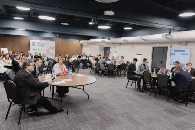 12 управленцев из Якутии повысили свои компетенции по программе «Муравьев-Амурский 2030» / ЯСИА   