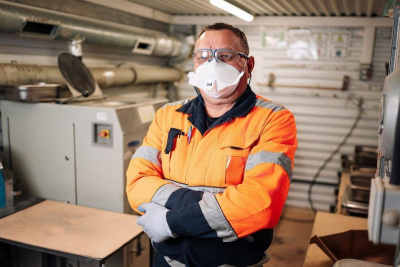 Дробильщик в золотодобыче: интересные факты о профессии / ЯСИА   