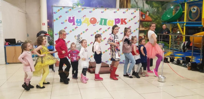 Школа стиля «VOGUE» объявила о начале весны /  Алдан Алданский 
