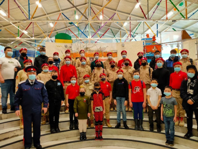 Кинотеатр «АЯМ-синема». Площадка для гражданско-патриотического воспитания молодежи /  Алдан Алданский 