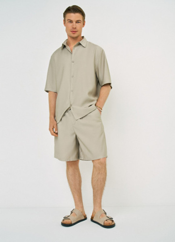 Шорты-бермуды, Бежевый