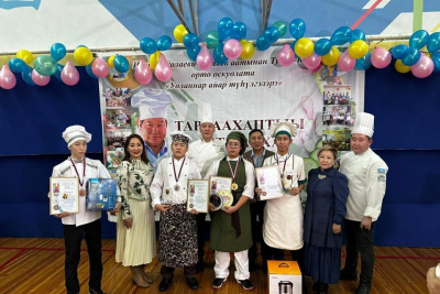 В Таттинском районе провели кулинарный конкурс для школьников к 80-летию Иннокентия Тарбахова / ЯСИА  Таттинский Республика Саха (Якутия)