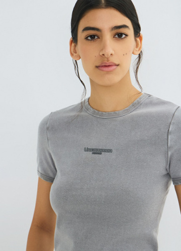 Футболка в рубчик с принтом, Серый