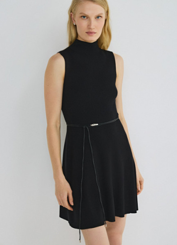 Вязаное платье с воротником-стойкой, Черный