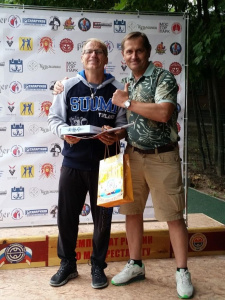 В День физкультурника в Москве мас-рестлинг собрал друзей. Фото /  Москва Город Москва Москва