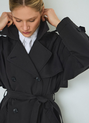 Длинный тренч, Черный