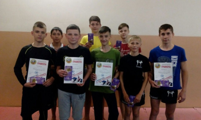 В г. Лесозаводске состоялось Первенство клуба «Тигр» по мас-рестлингу /    