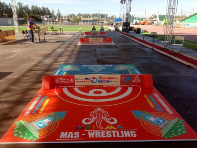 Победители и призеры соревнований по мас-рестлингу «Игр Манчаары»  /    
