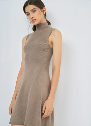 Вязаное платье с воротником-стойкой, Коричневый