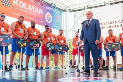 Сергей Цивилев открыл Международный турнир по мас-рестлингу на Восточном экономическом форуме /    Город Москва