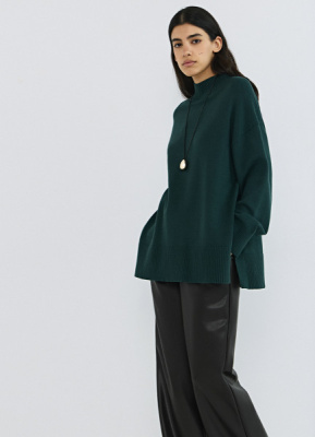 Объёмный джемпер с воротником-стойкой, Зеленый