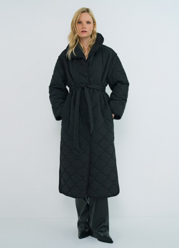 Длинное стёганое пальто с поясом, Черный