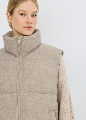 Утеплённый жилет, Бежевый