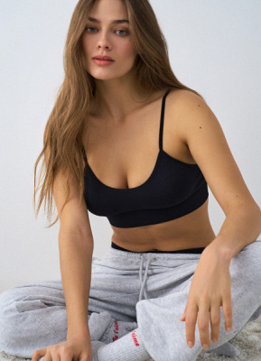 Базовый топ с вкладышами, Черный