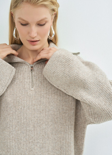 Джемпер с воротником-стойкой на молнии, Бежевый