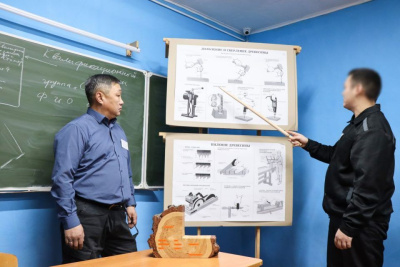 В исправительной колонии № 1 в Якутске осужденные получили профессию столяра / Анна Лебединская Якутск Якутск Республика Саха (Якутия)