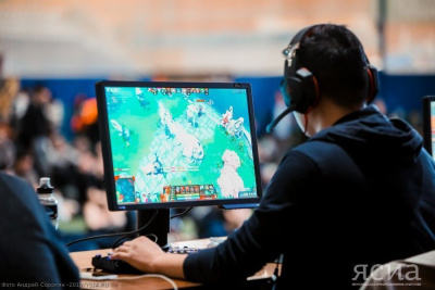 Невролог рассказала, чем опасны многочасовые компьютерные игры / ЯСИА   