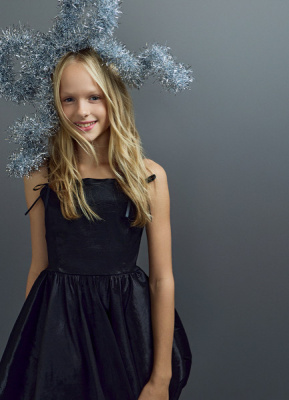 Платье на бретелях с бантами для девочек, Черный