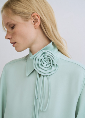 Блузка с декоративным цветком, Зеленый