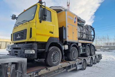 В Якутск привезли уникальный аппарат для промывки канализационных коллекторов / Анна Лебединская   