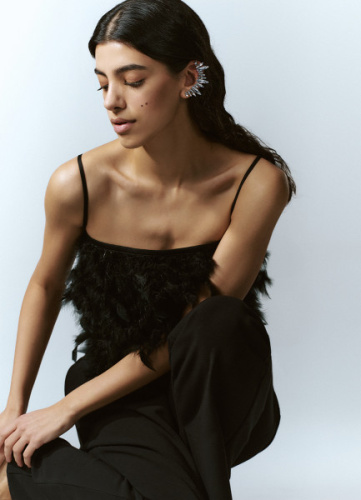 Топ с натуральными перьями, Черный