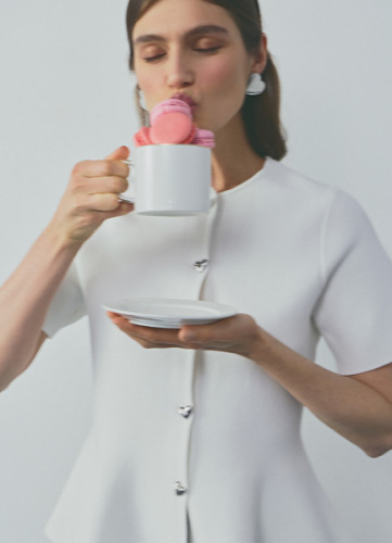 Кардиган с баской и фигурными пуговицами, Белый