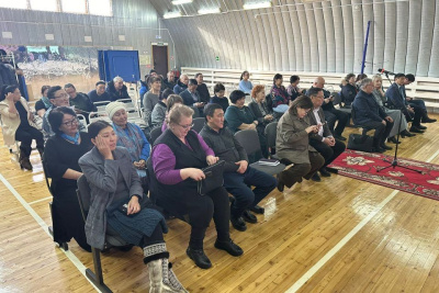 Жители села Едей Хангаласского района положительно оценили отчет правительства / Айаал Аргунов  Хангаласский Республика Саха (Якутия)