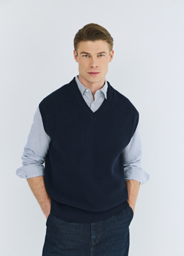 Вязаный жилет, Синий