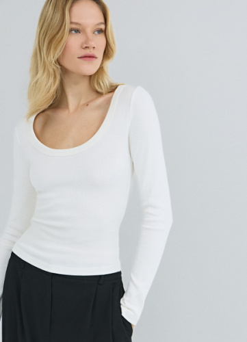 Приталенный лонгслив в рубчик, Бежевый