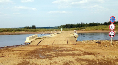 Временно затруднено движение на понтонной переправе через реку Малая Ботуобуя / ЯСИА   