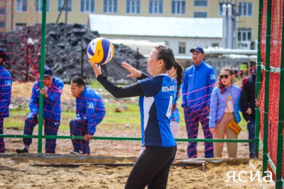 Первенство Якутии по волейболу среди женских команд пройдет в Нюрбе / Иван Неустроев   