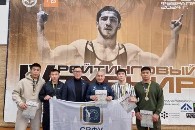 Борцовская сборная СВФУ стала лучшей среди вузов по итогам четырех этапов всероссийского турнира / Дьулустаан Сергеев   