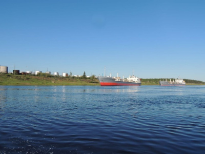 Завершен завоз ГСМ по реке Вилюй / ЯСИА   