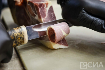 Лучший кухонный нож выберут на выставке кузнечного дела «Дархан Уус» / ЯСИА Якутск Якутск Республика Саха (Якутия)