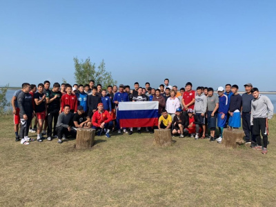 Якутские спортсмены приняли участие в патриотической акции #МойФлаг / ЯСИА   Республика Саха (Якутия)