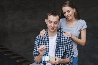 Потребительский спрос к 23 февраля существенно изменился / ЯСИА   