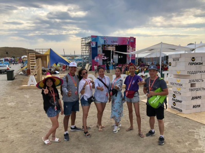 Гранты, стажировка и поездка на этнофестиваль. Успехи якутян на фестивале «Таврида-Арт» / Вероника Аммосова   Республика Саха (Якутия)