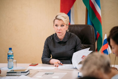 Ольга Балабкина: Увеличение выплат даст врачам и педагогам новый стимул работать в условиях Севера / Артемий Грошев   